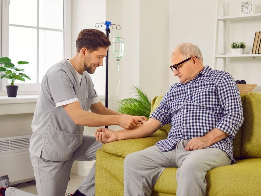 Altınekin Evde Bakım